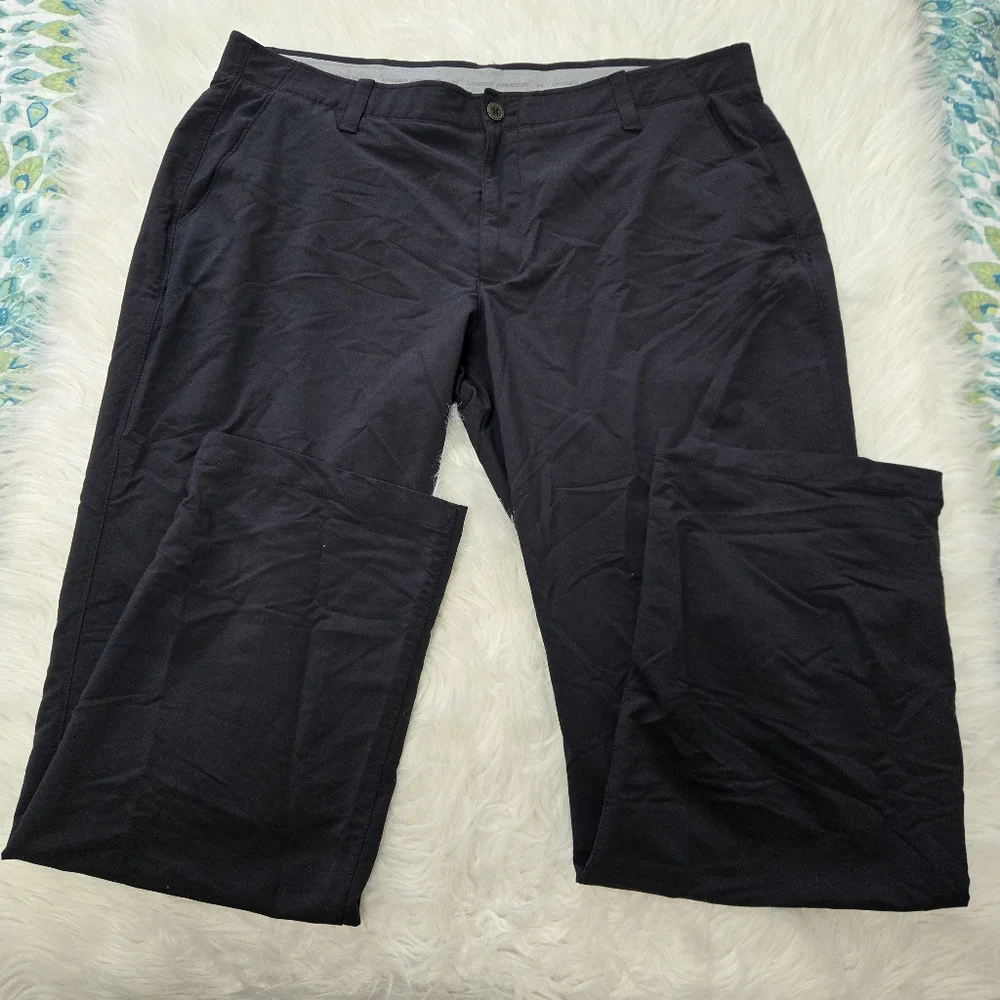 UNDER ARMOUR Golf Pants‎ Mens 42x32 Match Play Black Stretch Comfort Waistband